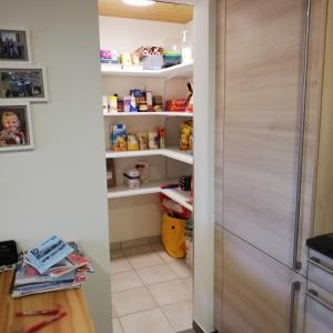 Vorratsschrank Begehbar